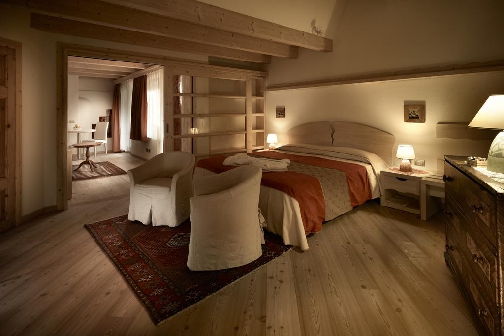 Castelir Suite Hotel Panchià Extérieur photo